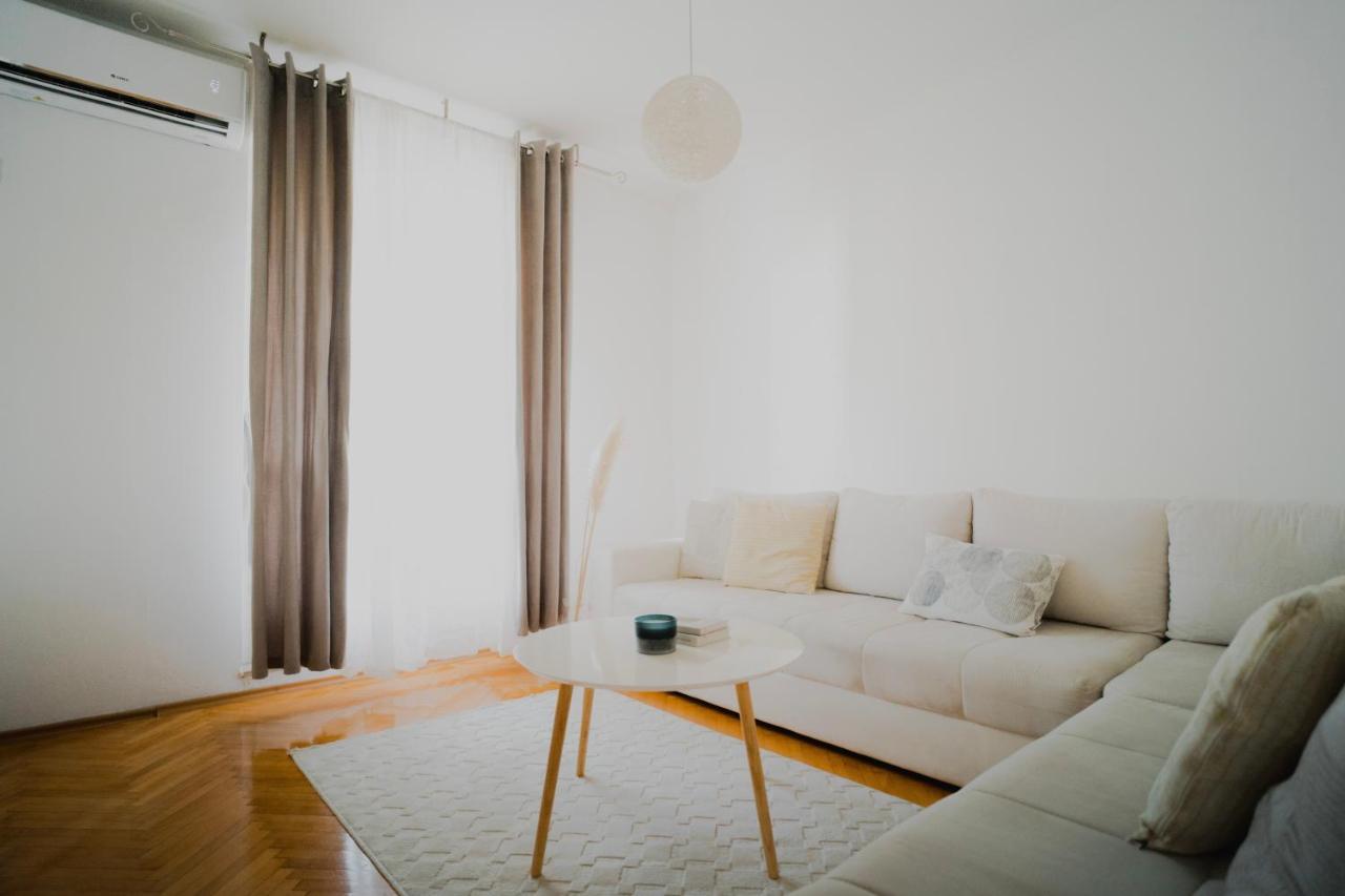 Riverland - Lovely Apartment Mostar Bagian luar foto