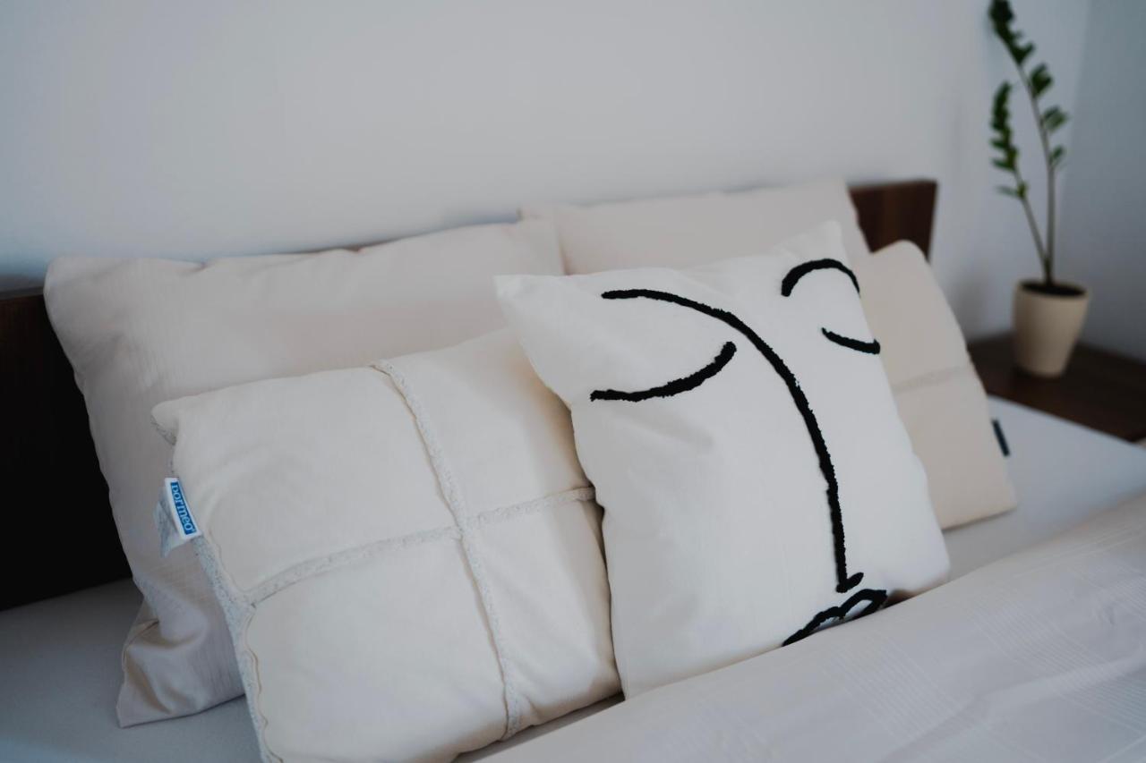 Riverland - Lovely Apartment Mostar Bagian luar foto